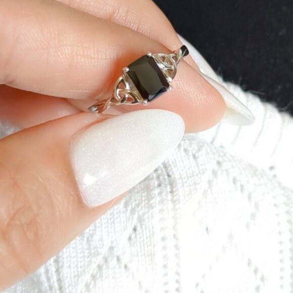Sterling Silver Black Onyx Celtic Ring, Sterling Silver Women Ring, Love Friends - Picture 7 of 9